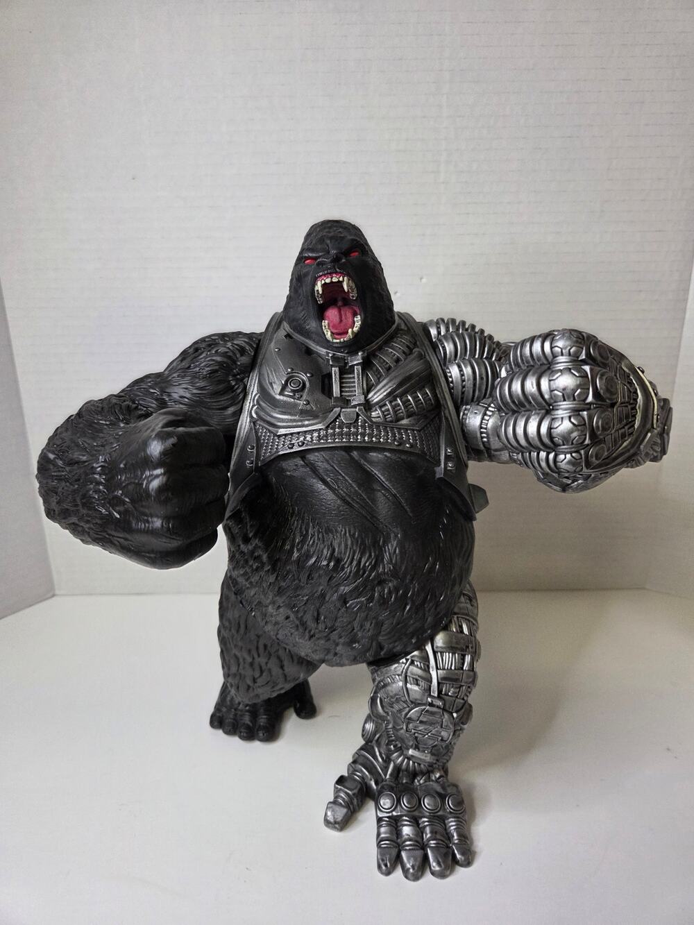 McFarlane Toys RAW10 Cy-Gor Cybernetic Silverback Gorilla 12" Action Figure